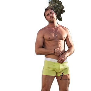Boxer coloré style vacances pour hommes, <span class=keywords><strong>sous</strong></span>-vêtements respirants et brillants avec mouche coupe ajustée pour vêtements de plage - Product Image 1