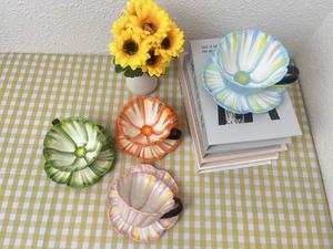 แก้วเซรามิกลายดอกไม้หรูหรา 250 มล. แก้วกาแฟเพ้นท์ลายด้วยมือ สำหรับสาวๆ ดื่มน้ำชายามบ่าย - Product Image 5