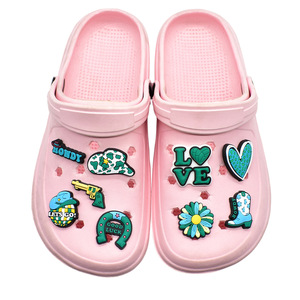 Charme de <span class=keywords><strong>sabot</strong></span> personnalisé pour femmes PVC colle douce bricolage accessoires HOWDY breloques de chaussures pour pantoufles décorations de chaussures en Denim vert chaud - Product Image 3