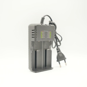 18650 sạc 3.7V Pin <span class=keywords><strong>Lithium</strong></span> thông minh chạy ánh sáng sạc 26650 21700 Dual-Slot dual-sạc với cáp - Product Image 4