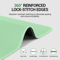 Tapis de souris gaming vert clair, coutures anti-frayage, texture premium, base en caoutchouc antidérapante, carré, lavable