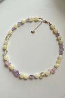 Collier ras du cou personnalisé en perles rondes de pierre naturelle délicates, inspiré du printemps, avec perles de culture d'eau douce pastel, faible MOQ