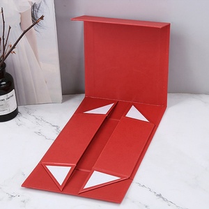 Boîte cadeau magnétique rouge haut <span class=keywords><strong>de</strong></span> gamme personnalisée avec doublure en éponge Boîte pliante en carton avec couvercle magnétique en relief - Product Image 3