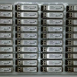 Module optique Finisar Ftlx8574d3bcv 10g 850nm 300m SFP Plus Connecteur LC Transceiver LAN filaire - Product Image 3