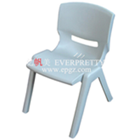 Chaise d'étude et de jeu à bascule en plastique colorée au design moderne pour enfants pour l'école, la maison, la salle de bain et la maternelle