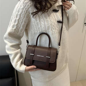 Sac carré tendance, sac bandoulière vintage d'Europe et d'Amérique, sac de grande capacité pour femmes - Product Image 3