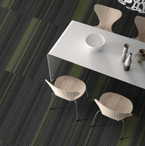 Alfombra Modular de Nailon para Hogar Moderno, Resistente al Tráfico Intenso, Precio Económico, Venta al <span class=keywords><strong>Por</strong></span> Mayor, Bajo MOQ, Envío Rápido, Base de PVC - Product Image 1