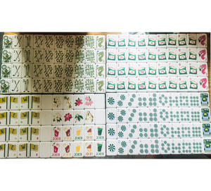 Set Personalizzato di 160 Tessere in Acrilico per Mahjong American Blue Golf, un Lussuoso ed Elegante Gioco da Tavolo per 4 Giocatori - Product Image 2