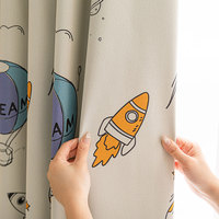 Rideau en polyester imprimé fusée spatiale et astronaute de dessin animé, occultant à 90%-100% pour chambre d'enfant