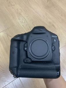 Cuerpo de cámara réflex digital profesional Canon EOS-1D X de segunda mano, en buen estado de funcionamiento, con disparo en ráfaga de alta velocidad - Product Image 1