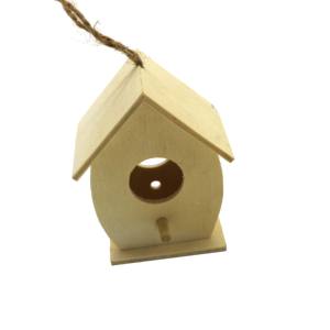 Toptan özel Logo doğal doku ahşap kuş evi asılı kuş yuva açık Pet House - Product Image 5