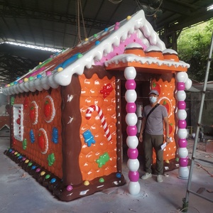 Maison de <span class=keywords><strong>Noël</strong></span> en pain d'épices, sculpture de maison du Père <span class=keywords><strong>Noël</strong></span> en fibre de verre, pour marchés de <span class=keywords><strong>Noël</strong></span>, centres commerciaux, scène de vitrine festive - Product Image 5
