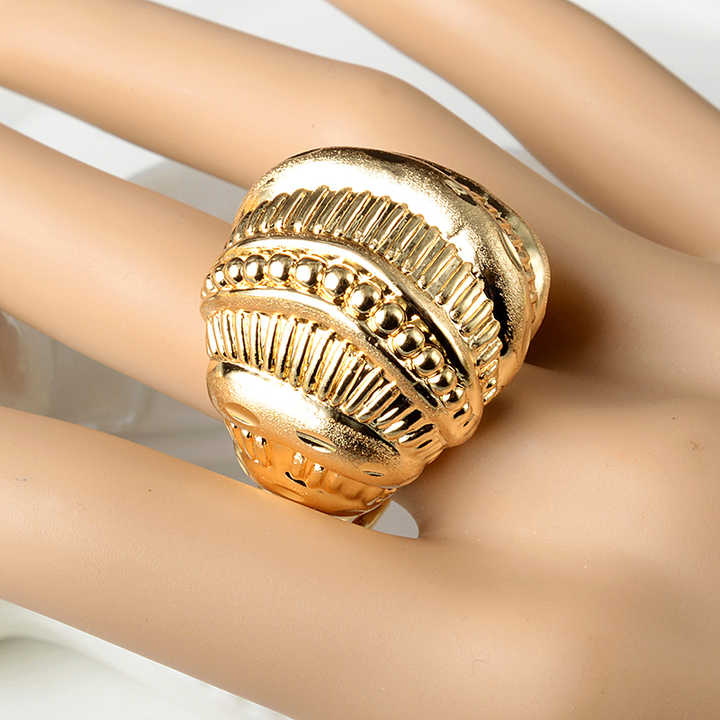 アフリカ アンティーク ジュエリー