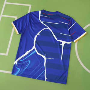 <span class=keywords><strong>Maillot</strong></span> de football court sportif 100 % polyester à imprimé <span class=keywords><strong>intégral</strong></span>, motif géométrique rétro bleu et blanc, respirant et à séchage rapide - Product Image 1