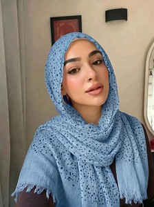 Nueva Colección de Hijabs Islámicos con Estampado de Puntos, Pañuelo de Rayón de Color Sólido al por Mayor, Chal Largo para Mujer, Hijab de Malasia - Product Image 3
