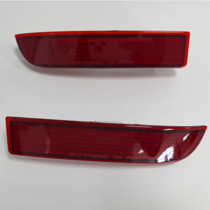 Reflectores de Parachoques Trasero, Forma Rectangular de Menisco, Autoadhesivos, Material ABS, para RAV4 06 12, Lentes LED - Product Image 3