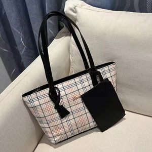 Bolso tote de poliéster PU con estampado a cuadros para mujer, otoño 2026, bolso de hombro de gran capacidad, nuevo bolso de compras - Product Image 4