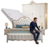 Ensemble de chambre à coucher de luxe industriel européen en bois et cuir PU, comprenant lit Queen/King, table de chevet, coiffeuse, matelas et armoire