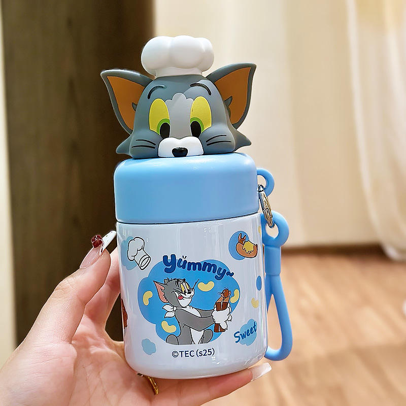 สีฟ้า [ทอมและเจอร์รี่]