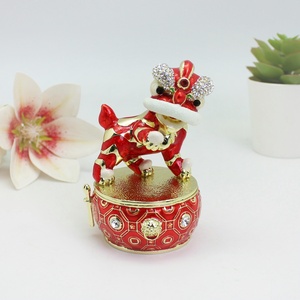 SHINNYGIFTS capodanno cinese figurine di danza del leone in metallo dipinte a mano scatole di gingillo in smalto per la decorazione della casa - Product Image 6