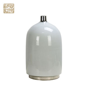 आधुनिक चीनी चीनी मिट्टी के बरतन सजावट सफेद और चांदी फूलदान फूल घर का बना घर के सामान सजावटी सिरेमिक गुलदस्ते - Product Image 4