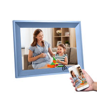 Bingkai Foto Digital WiFi Pintar 8 Inci dengan Jam, Layar Sentuh IPS LCD FHD 1024x768, Putar Otomatis, Memori Internal 16GB, Bingkai Plastik