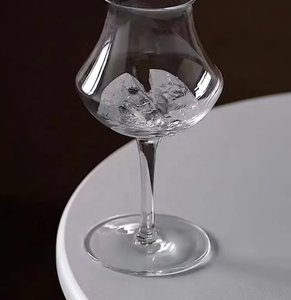 Gobelet de mariage en cristal transparent de haute qualité, verre à vin rouge personnalisé avec logo, produit de verre à vin - Product Image 3