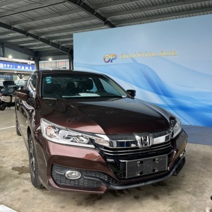 Auto Usata Honda Accord 2.0 Sport 2016 con Basso Chilometraggio e Motore in Ottime Condizioni - Product Image 2
