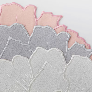 Serviettes rondes en lin 100% crochetées jetables personnalisées <span class=keywords><strong>pour</strong></span> la maison, les restaurants, les mariages - Serviettes <span class=keywords><strong>de</strong></span> <span class=keywords><strong>table</strong></span> <span class=keywords><strong>de</strong></span> style européen - Product Image 4