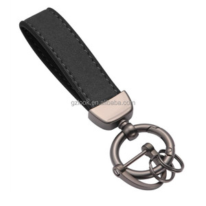 Porte-clés de voiture personnalisable avec rotation à 360 degrés avec <span class=keywords><strong>double</strong></span> anneaux en cuir de vachette en alliage de zinc avec logo armorié - Product Image 1