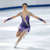 Robe de patinage artistique pour enfants, dégradé violet, dos ajouré, manches longues, maille ornée de strass, jupe asymétrique, pour spectacle sur scène