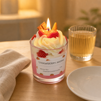 Bougie en pot parfumée à la fraise FTQS, bougie aromatique en cire de soja 210g, cadeau pour la maison, OEM, étiquette privée, longue durée