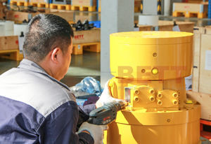 Bouwmachines Onderdelen Aangepaste Ms50 Radiale Zuigermotor Voor Boorinstallatie Lage Snelheid Hoge Koppel Motor Met Rem - Product Image 4