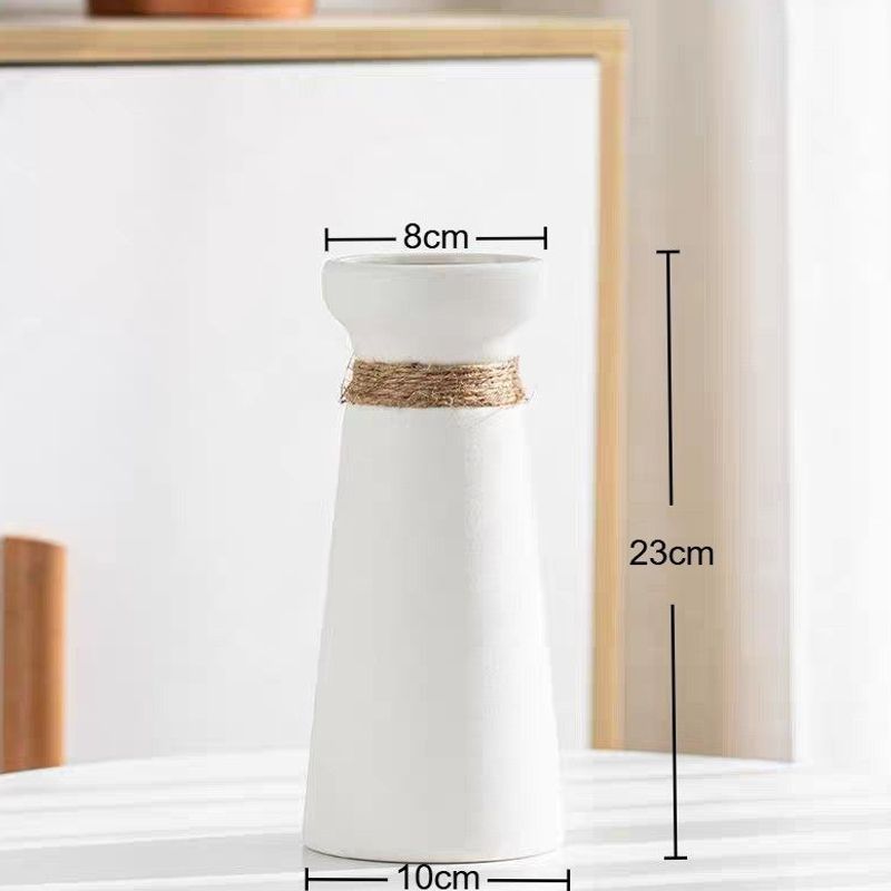 Vase de couleur claire, 23 cm de haut