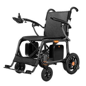 Kursi roda listrik serat karbon Ultra ringan, kursi roda listrik lipat portabel 13kg