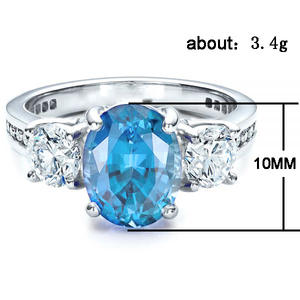 Anello di Fidanzamento F158 per Donna con Diamante Naturale Taglio Ovale e Diamanti Laterali, Colore D, Fascia in Oro Bianco - Product Image 5