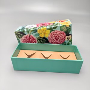 กล่องของขวัญกระดาษแข็งแบบกำหนดเองระดับไฮเอนด์จาก Fancy Floras เคลือบเงาและด้าน บุฟองน้ำ สำหรับช็อกโกแลตขนาดเล็ก ลูกอม เครื่องประดับสุดหรู - Product Image 3