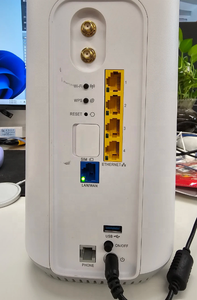 Telstra Módem Doméstico 5G X55 AW1000 <span class=keywords><strong>WiFi</strong></span> 6 AX3600 Puerto Gigabit Ethernet 5G CPE Easy <span class=keywords><strong>Mesh</strong></span> <span class=keywords><strong>WiFi</strong></span> <span class=keywords><strong>Router</strong></span> OpenWrt Con Tarjeta Sim - Product Image 5