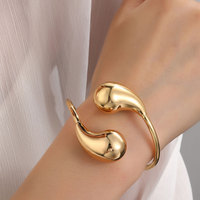Nouveau Bracelet Manchette Goutte d'Eau en Acier Inoxydable Plaqué Or PVD 18K Au750 de Luxe et Tendance pour Femme – Collection 2025 de Haute Qualité