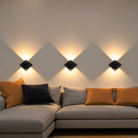 Lampe murale rechargeable à détecteur de mouvement, applique murale LED sans fil design raie manta, veilleuse murale pour chambre, couloir, escalier
