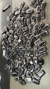 La mejor calidad para Toyota Land Cruiser <span class=keywords><strong>Corolla</strong></span> <span class=keywords><strong>Cross</strong></span> <span class=keywords><strong>2023</strong></span> funda para llave de coche soporte TPU pistolas color <span class=keywords><strong>gris</strong></span> oscuro - Product Image 5