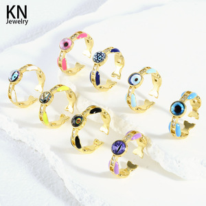 Anillo de Ojo de la Suerte Chapado en Oro con Esmalte Colorido y Cola de Pez, Anillo Ajustable de Estilo Único, Apto para Hombres y Mujeres - Product Image 1