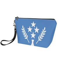 Pochette de maquillage Kosrae en similicuir PU avec drapeau personnalisé pour les voyages interurbains, l'organisation des articles de beauté dans la salle de bain et la vente en gros