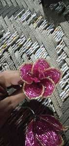 Fleurs en perles de verre faites à la main sur mesure pour les magasins de décoration intérieure et les fleuristes pour la revente - Product Image 2