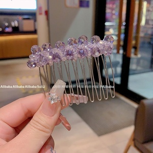 หวีคริสตัลสีม่วงทำมือแบบใหม่ ดีไซน์หวาน ประดับผม ติดผมได้ ใช้สำหรับรวบผม แฟชั่นสวยงาม หวีซี่ถี่ จัดทรงได้ดี - Product Image 2
