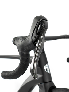 Bicicleta de Carretera Cyclone-3rd de Fibra de Carbono con 24 Velocidades, Ruedas 700c y Frenos de Disco Cyclone-3rd (rs24) Cuadro de Fibra de Carbono Ligero - Product Image 2