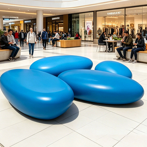 Banc d'attente commercial en galets colorés personnalisés, durable, pour centres commerciaux - Product Image 1