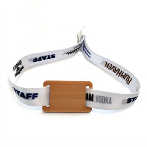 สายรัดข้อมือควบคุมการเข้าออก GSC RFID ทำจากไม้ พร้อมผ้า RPET รีไซเคิล และ NFC สำหรับสมาชิกโรงแรมและการชำระเงิน - Product Image 5