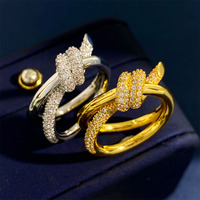 Bague nouée - design unique, tendance, luxe léger, bague double torsadée ornée de diamants pour femme