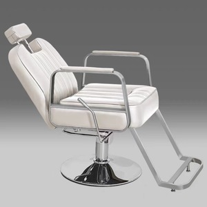 Silla de Barbería de Alta Calidad, Estilo Antiguo Negro y Dorado, Ajustable y Reclinable, Personalizable - Product Image 4